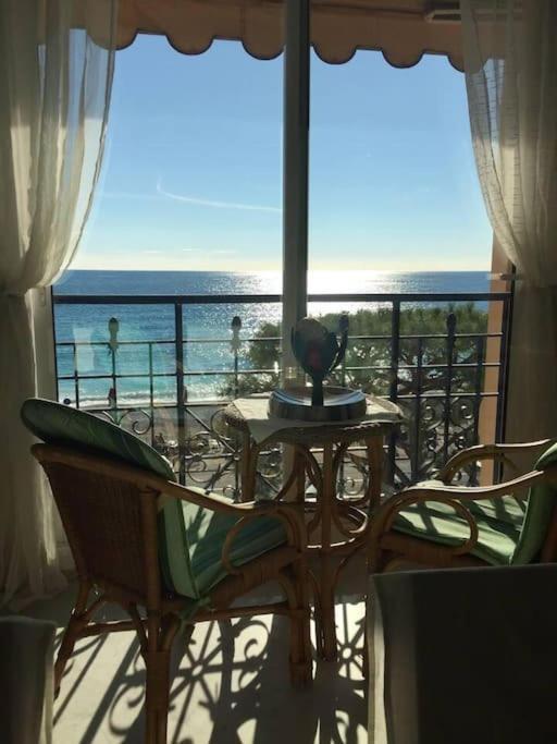 Victoria Bilocale Centro Citta E Vista Mare Apartman Menton Kültér fotó